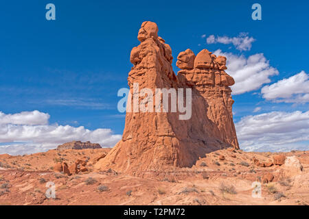 Seitenansicht der Monolith aus Sandstein die Drei Schwestern im Goblin Valley State Park in Utah Stockfoto