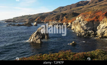 Nachmittag geschossen von soberanes Punkt am Highway 1 entlang der Kalifornischen Küste in Big Sur Stockfoto