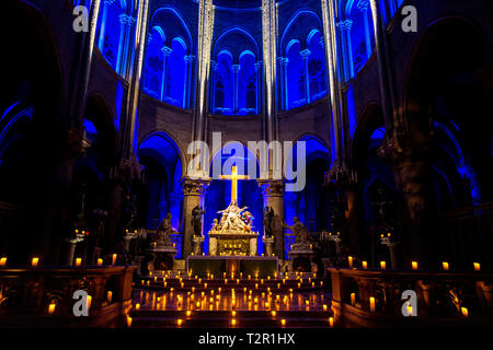Ton- und Lichtshow in der Kathedrale Notre Dame, Paris, Frankreich Stockfoto