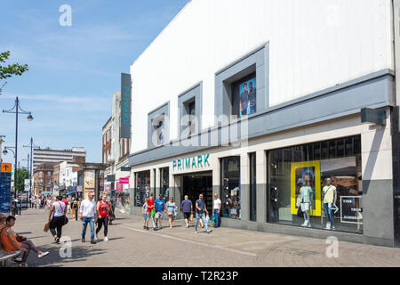 Primark Department Store, South Street, Romford, London Borough von Havering, Greater London, England, Vereinigtes Königreich Stockfoto