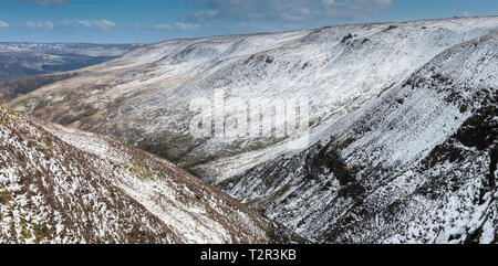 Nördlichen Rand des Kinder Scout mit Blick auf Blackden Clough, Peak District National Park, England Stockfoto