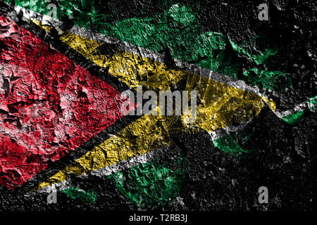 Guyana smoky mystischen Flagge auf die alte schmutzige Wand Hintergrund Stockfoto