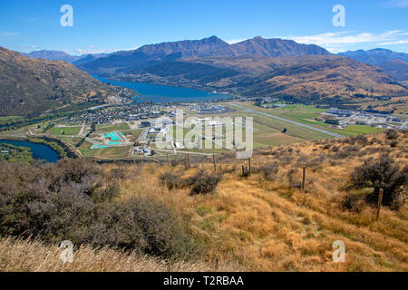 Blick über Frankton nach Queenstown und Ben Lomond Stockfoto