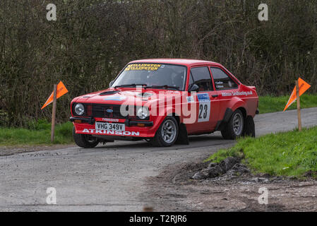 Darren Atkinson in einem Ford Escort MK2 Im Staynall Stufe der Legende Brände North West Etappen Rallye 2019 Stockfoto