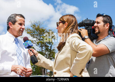 Miami Florida, Liberty City, Platz, öffentliche Gehäuse, Zeremonie, Widmung, Gemeinschaftsgarten, Grundstück, Zuteilung, städtisch, Gartenarbeit, grüne Bewegung, lateinamerikanische lat Stockfoto