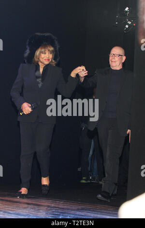 Premiere von "Tina Turner Tina-Das Musical" im Operettenhaus in Hamburg, Deutschland. Mit: Tina Turner Wo: Hamburg, Deutschland Wann: 04 Mar 2019 Credit: Becher/WENN.com Stockfoto