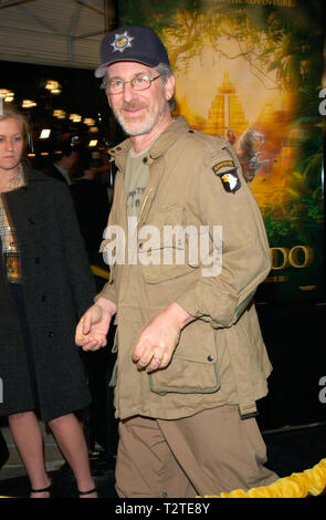 LOS ANGELES, Ca. 29. März 2000: Dreamworks Chef Steven Spielberg am Los Angeles Premiere von Dreamworks Animationsfilm "Der Weg nach El Dorado." © Paul Smith/Featureflash Stockfoto