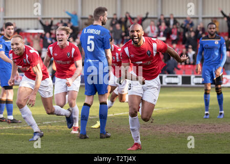 Salford City Spieler feiern in der Nachspielzeit Nathan's Pond Sieger gegen Bromley in der nationalen Liga. Die Halbinsel Stadion. Salford. 30/03/19. Stockfoto