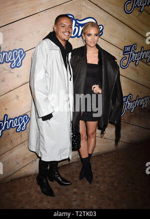 Los Angeles, Kalifornien, USA. 03 Apr, 2019. LOS ANGELES, Ca - April 03: Evan Ross (L) und Ashlee Simpson die Einführung der Frische feiern von Febreze bei Poppy am 3. April 2019 in Los Angeles, Kalifornien. Quelle: Jeffrey Mayer/Alamy leben Nachrichten Stockfoto