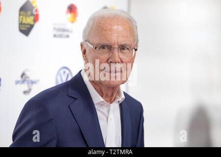 Dortmund, Deutschland. 01 Apr, 2019. Franz Beckenbauer, Brustbild, roten Teppich vor der Preisverleihung für die Eröffnung der Hall of Fame des deutschen Fuwuball am 01.04.2019 in Dortmund/Deutschland. € | Nutzung der weltweiten Kredit: dpa/Alamy leben Nachrichten Stockfoto