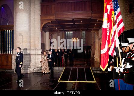 Leiden, Niederlande. 04 Apr, 2019. Prinzessin Margriet der Niederlande bei der pieterskerk in Leiden, am 4. April 2019, zur Teilnahme an der Gala Dinner Der Netherland-America Foundation, der Zweck der Gala Dinner ist Mittel für Stipendien- und Austauschprogramme zur Kreditaufnahme: Albert Nieboer/Niederlande/Point de Vue |/dpa/Alamy leben Nachrichten Stockfoto