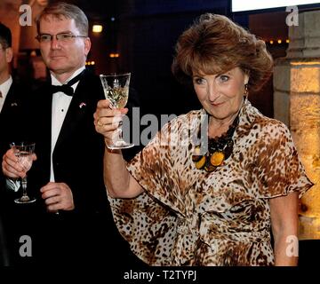 Leiden, Niederlande. 04 Apr, 2019. Prinzessin Margriet der Niederlande bei der pieterskerk in Leiden, am 4. April 2019, zur Teilnahme an der Gala Dinner Der Netherland-America Foundation, der Zweck der Gala Dinner ist Mittel für Stipendien- und Austauschprogramme zur Kreditaufnahme: Albert Nieboer/Niederlande/Point de Vue |/dpa/Alamy leben Nachrichten Stockfoto