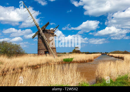 Abgebrochene Brograve Mühle windpump Horsey nur auf den Norfolk Broads Stockfoto