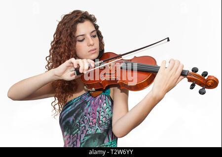 Giuseppe Verdi Staatlichen Konservatorium für Musik in Giulia Subba die Geige spielt. Stockfoto