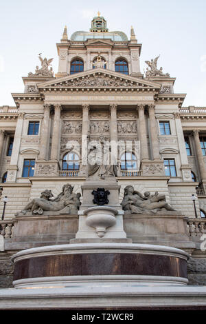 Narodni muzeum Gebäude in Praha City in der Tschechischen Republik Stockfoto