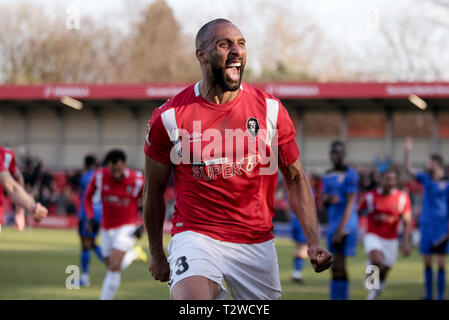 Salford City Spieler feiern in der Nachspielzeit Nathan's Pond Sieger gegen Bromley in der nationalen Liga. Die Halbinsel Stadion. Salford. 30/03/19. Stockfoto