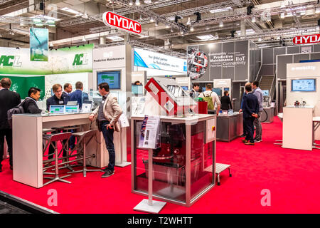 HANNOVER, Deutschland - 02 April 2019: Hydac präsentiert ihre neuesten Innovationen auf der Hannover Messe. Stockfoto