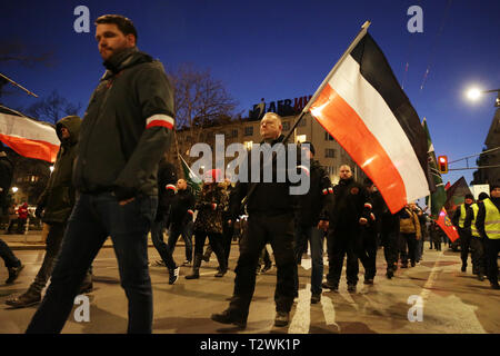 Sofia, Bulgarien - 16. Februar 2019: Mitglieder und Anhänger der nationalistischen Organisationen in Lukovmarch Prozession teilnehmen - eine im März in commemorati Stockfoto