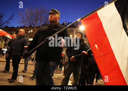 Sofia, Bulgarien - 16. Februar 2019: Mitglieder und Anhänger der nationalistischen Organisationen in Lukovmarch Prozession teilnehmen - eine im März in commemorati Stockfoto