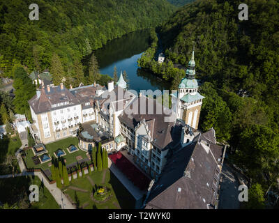 LILLAFURED, Ungarn - Mai 02,2018 Lillafured: Luftaufnahme der Burg. Lillafured ist einer der schönsten natürlichen Umgebungen, in der Nähe von Miskolc in der Stockfoto