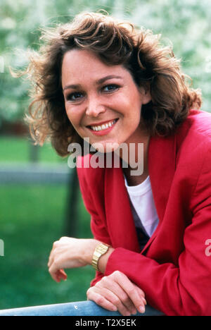 Ramona Leiß, deutsche Fernsehmoderatorin und Plant, Ca. 1992. Deutsche TV-Moderatorin und Schauspielerin Ramona Leiss, Ca. 1992. Stockfoto