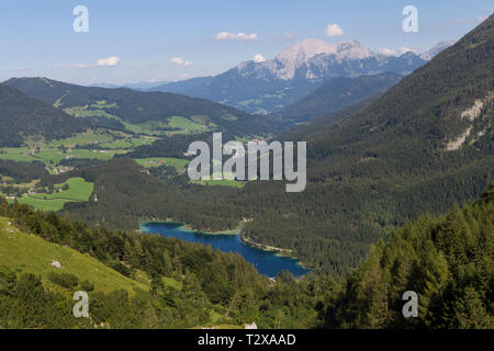 Wanderung von Bindalm zur Halsalm und zurück zum Hintersee. Stockfoto