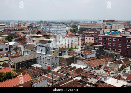 Luftaufnahme von Yogyakarta. Yogyakarta ist die Hauptstadt der Region Yogyakarta. Java, Indonesien Stockfoto