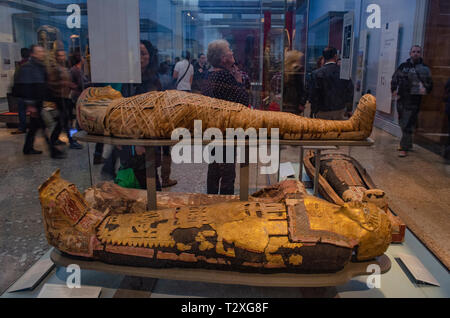 Antike Ägyptische Mumien im Britischen Museum. Stockfoto