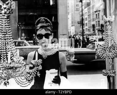 AUDREY HEPBURN, Frühstück bei Tiffany, 1961 Stockfoto