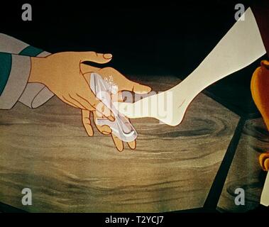 Die CINDERELLA GLASS SLIPPER, Aschenputtel, 1950 Stockfoto