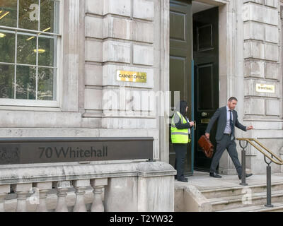 LONDON, ENGLAND, UK - 17. SEPTEMBER 2015: britische Kabinett Büros an Whitehall in London, Vereinigtes Königreich Stockfoto