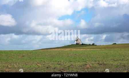 In der breiten Ansicht von Le Moulin de Moidrey in der Normandie in der Nähe von Mont St Michel. Stockfoto