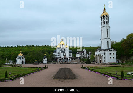 Zarvanytsia Geistliches Zentrum - die Welt Mariiskaya Ferienhäuser Centre, einem der größten Podolian Heiligtümer der griechisch-katholischen Kirche der Ukraine in der Ukr Stockfoto