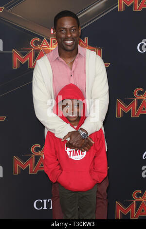 Weltpremiere von Marvel Studios'' Captain Marvel' am El Capitan Theatre in Los Angeles, Kalifornien. Mit: Sterling Brown, Andrew Brown (Sohn) Wo: Los Angeles, Kalifornien, Vereinigte Staaten, wenn: 04 Mar 2019 Credit: Sheri Determan/WENN.com Stockfoto