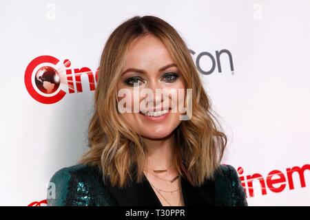 Olivia Wilde in der Ankunftshalle für CinemaCon großen Bildschirm Achievement Awards 2019, Colosseum des Caesars Palace, Las Vegas, NV April 4, 2019. Foto: JA/Everett Collection Stockfoto
