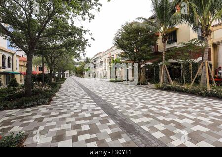 Florida, USA. 5 Apr, 2019. S. Rosmarin Avenue in CityPlace Freitag, 5. April 2019 in West Palm Beach. Quelle: Bruce R. Bennett/der Palm Beach Post/ZUMA Draht/Alamy leben Nachrichten Stockfoto