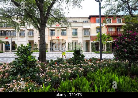 Florida, USA. 5 Apr, 2019. S. Rosmarin Avenue in CityPlace Freitag, 5. April 2019 in West Palm Beach. Quelle: Bruce R. Bennett/der Palm Beach Post/ZUMA Draht/Alamy leben Nachrichten Stockfoto