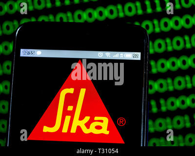 In der Ukraine. 5 Apr, 2019. In diesem Foto ist eine Abbildung der Sika AG Logo gesehen auf einem Smartphone angezeigt. Quelle: Igor Golovniov/SOPA Images/ZUMA Draht/Alamy leben Nachrichten Stockfoto