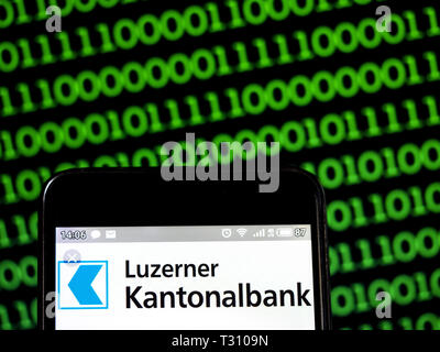 In der Ukraine. 5 Apr, 2019. In diesem Foto Illustration einer Luzerner Kantonalbank logo gesehen auf einem Smartphone angezeigt. Quelle: Igor Golovniov/SOPA Images/ZUMA Draht/Alamy leben Nachrichten Stockfoto