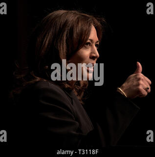 April 05, 2019 - New York, New York, US-Senator Kamala Harris (D-CA) Adressen das Publikum des 2019 National Action Network Übereinkommen. (Bild: © Brian Cahn/ZUMA Draht) Stockfoto