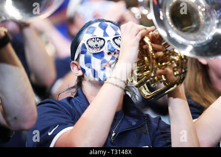 City, Florida, USA. 5 Apr, 2019. MONICA HERNDON | Zeiten. Die UConn pep Band in den abschließenden vier des NCAA Frauen führt auf dem Amalie Arena am Freitag, 5. April 2019. Credit: Monica Herndon/Tampa Bay Zeiten/ZUMA Draht/Alamy leben Nachrichten Stockfoto