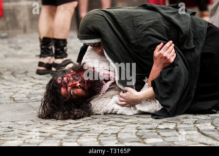 Bukarest, Rumänien, 15. April 2014: Dramatisierung von Schauspielern der Passion Christi - Drama, Folter und Kreuzigung von Jesus Christus durch die Römer. Stockfoto