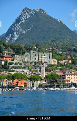 Maderno am Ufer des Gardasees, Italien. Stockfoto
