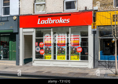 Ein Zweig der Ladbroke in Bromley, South London. Stockfoto