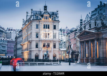 Mühlenkolonnade in Karlovy Vary/Karlsbad. Karlovy Vary (Karlsbad), Böhmen, Tschechien. Stockfoto
