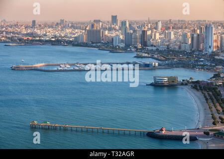 Piers in Kuwait City - Luftbild. Kuwait City, Kuwait. Stockfoto
