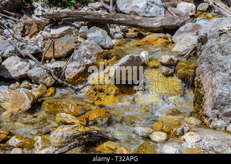 Rinka Falls ist ein Wasserfall im Logar-tal, nördlichen Slowenien Stockfoto