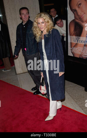 LOS ANGELES, Ca. Januar 23, 2001: Schauspielerin Sarah Jessica Parker bei den Los Angeles Premiere der Wedding Planner. © Paul Smith/Featureflash Stockfoto