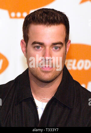 LOS ANGELES, Ca. April 21, 2001: Carson Daly kommt an der Nickelodeon 14. Der jährliche Kid Choice Awards Stockfoto