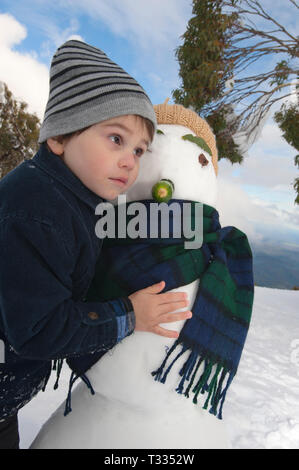 Die junge Familie Urlaub Mt Baw Baw im Schnee Saison. Mt Baw Baw, Victoria, Australien Stockfoto